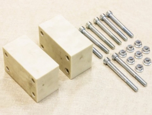 Комплект проставок под серьги рессор +30мм (капролон)