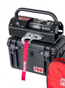 Лебёдка переносная РИФ 2500ASR c малой площадкой и проводами, синтетический трос (в защитном кейсе)